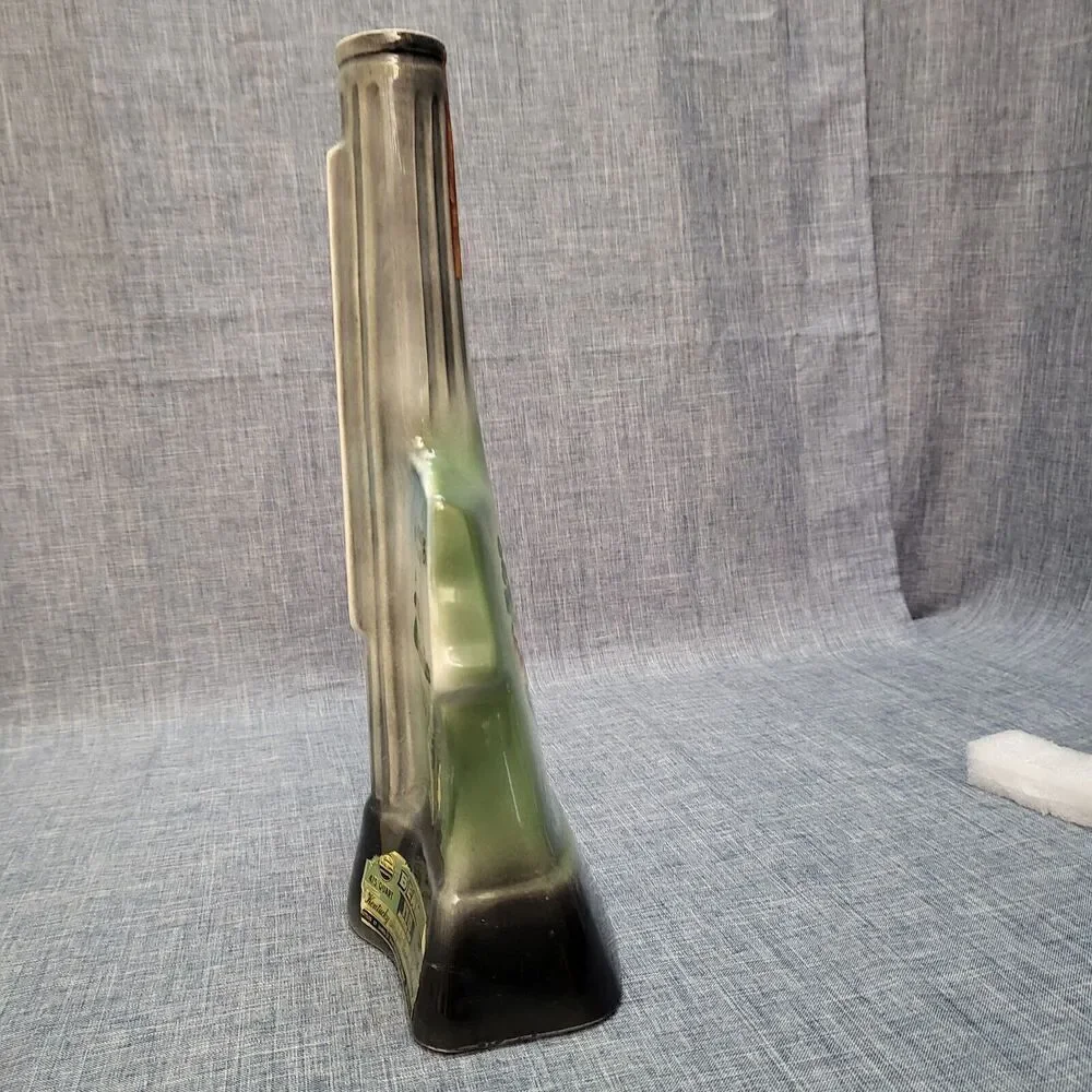 Vintage 1968 Jim Beam Bourbon Decanter San Antonio Fair Tower Of Americas Empty